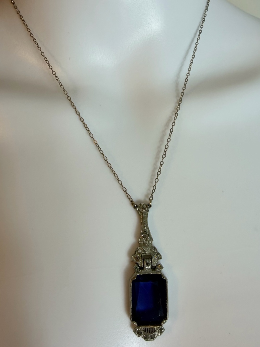 Antiqued Silver Tone Blue Art Deco Pendant Necklace